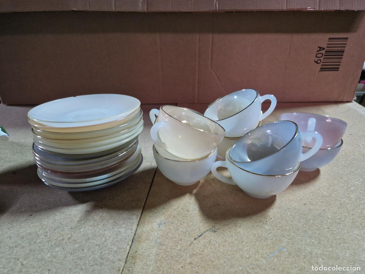 Segunda Mano: BONITO JUEGO DE TAZAS Y PLATOS. COLORES TRASLUCIDOS