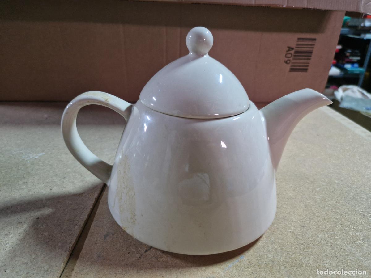 Segunda mano: BONITA TETERA DE PORCELANA. - Foto 2