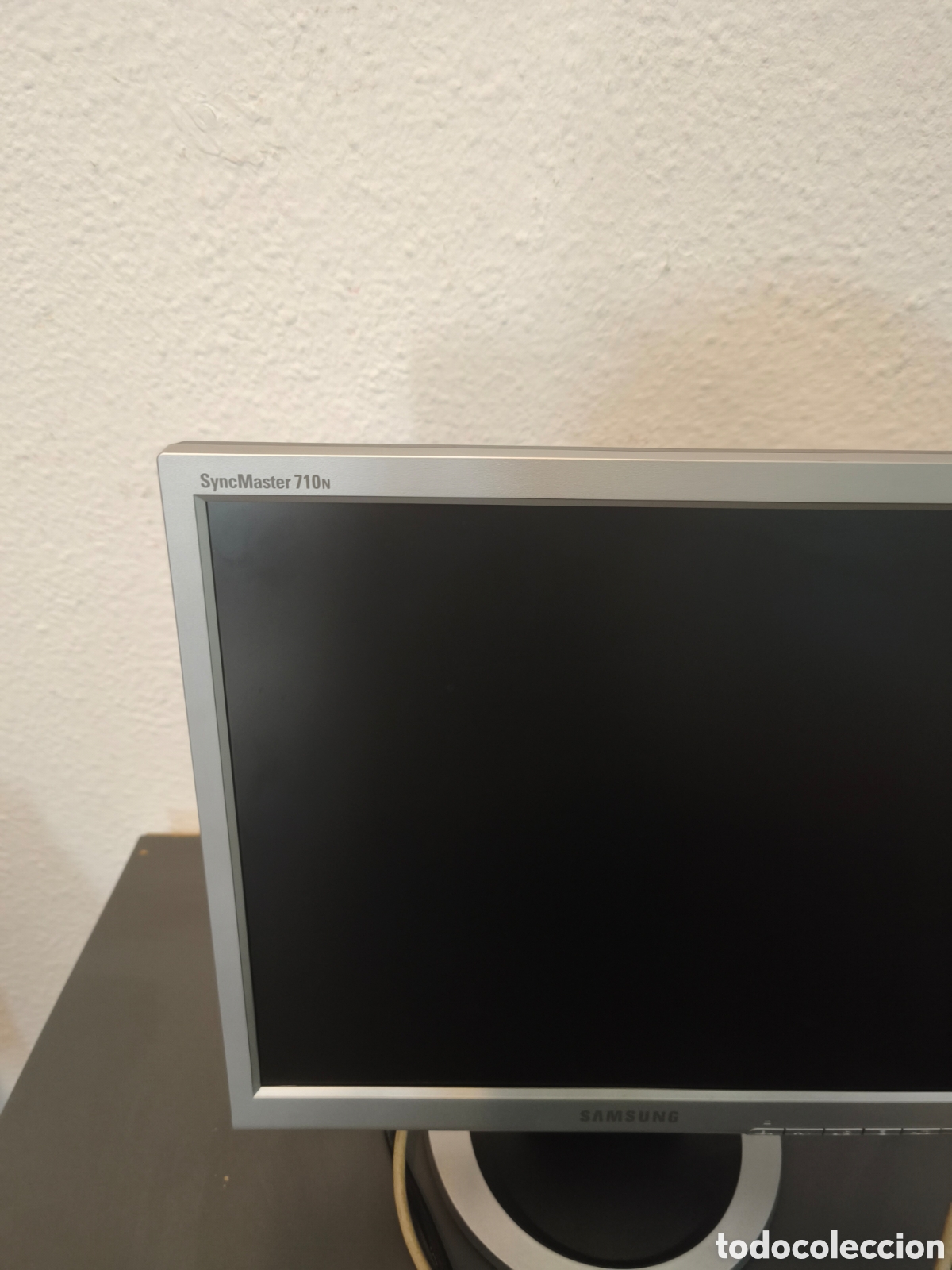 Segunda mano: Pantalla Samsung sync m&aacute;ster 710n - Foto 2