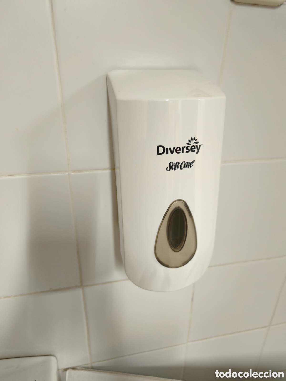 Segunda mano: Dispensador de jab&oacute;n diversey - Foto 2