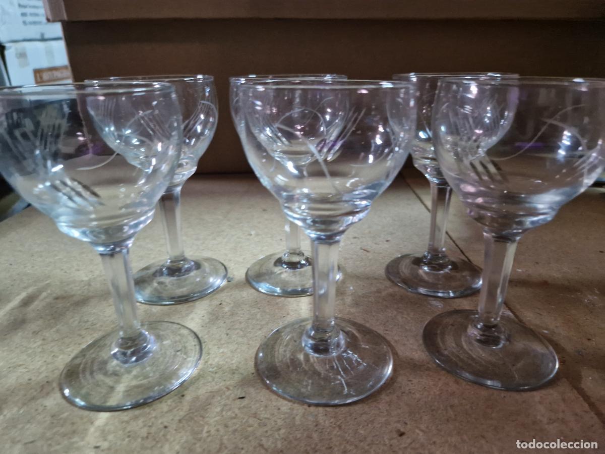 Segunda mano: 6 BONITAS COPAS DE CRISTAL. MEDIDA 13*7 - Foto 2
