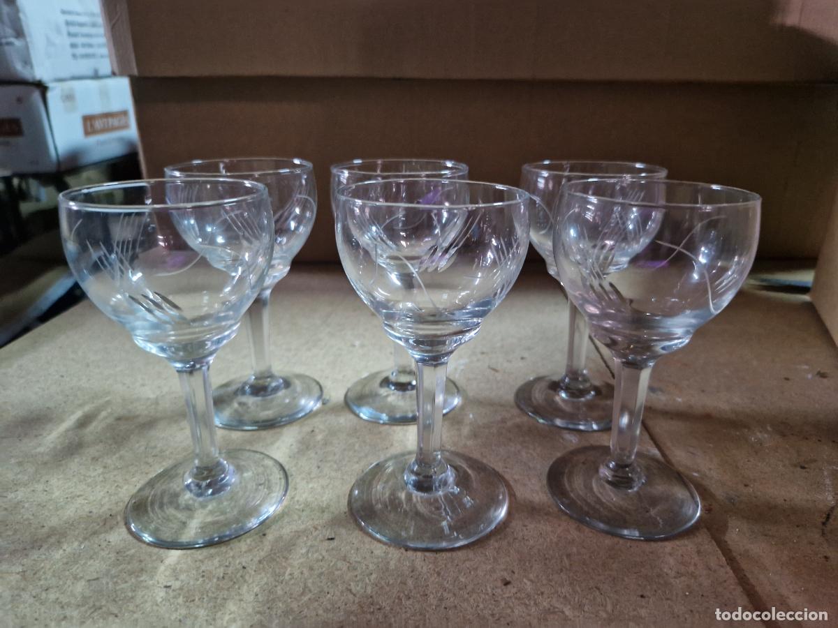 Segunda mano: 6 BONITAS COPAS DE CRISTAL. MEDIDA 13*7 - Foto 1