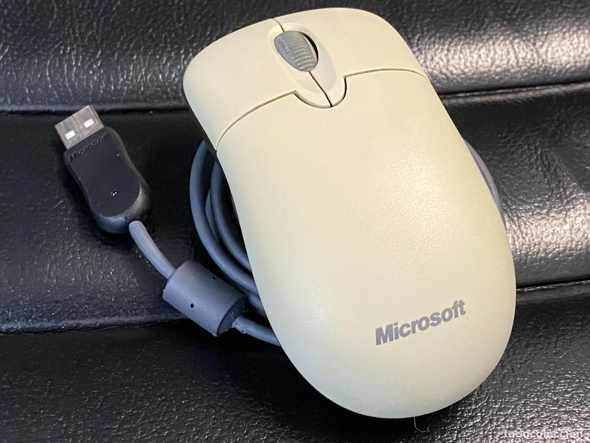 Segunda mano: Rat&oacute;n cl&aacute;sico vintage &Oacute;ptico Microsoft USB. Funciona perfectamente.