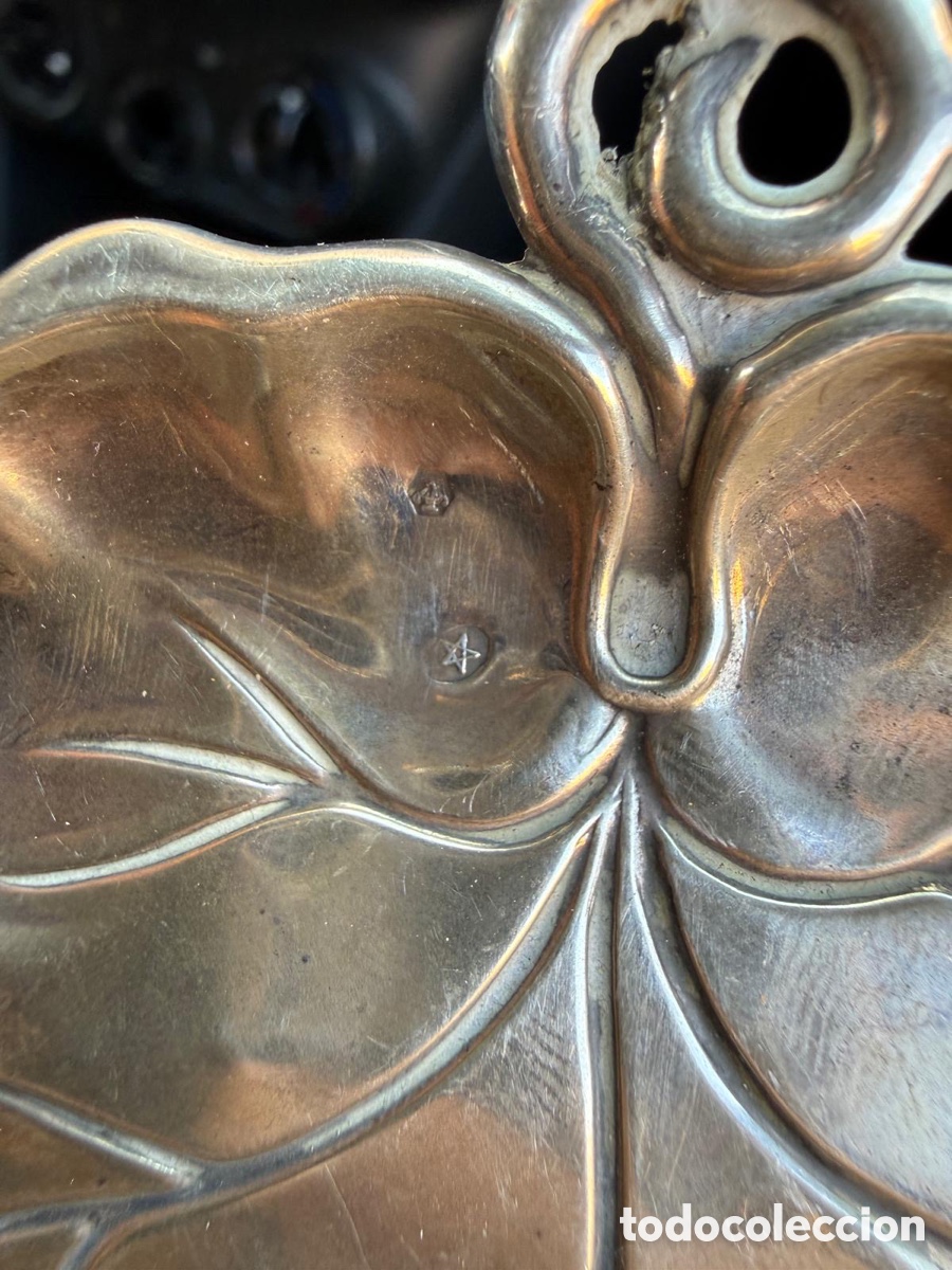 Segunda mano: Cenicero de plata con forma de hoja