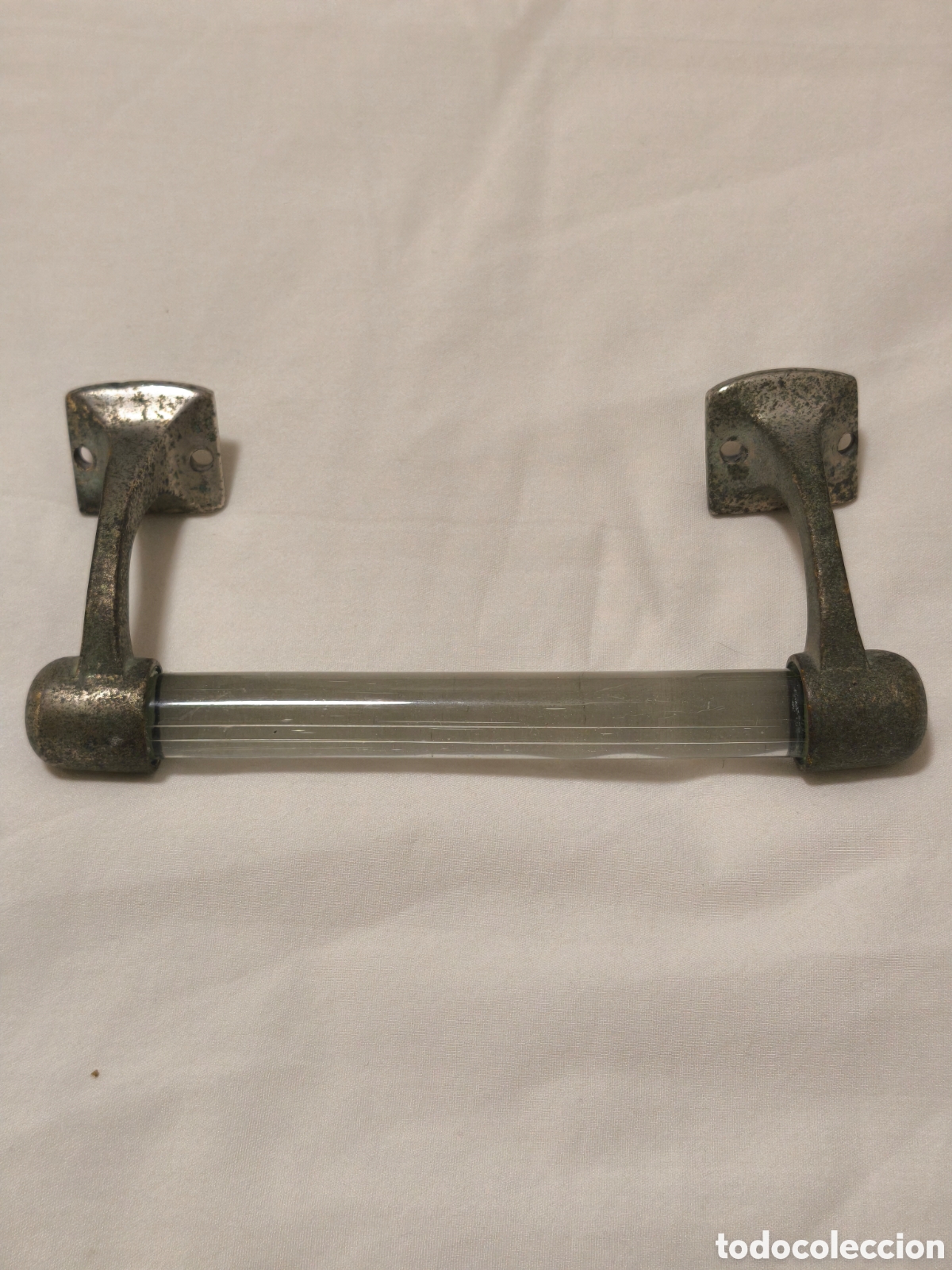 Segunda mano: Tirador puerta barra de cristal. 18,50cm