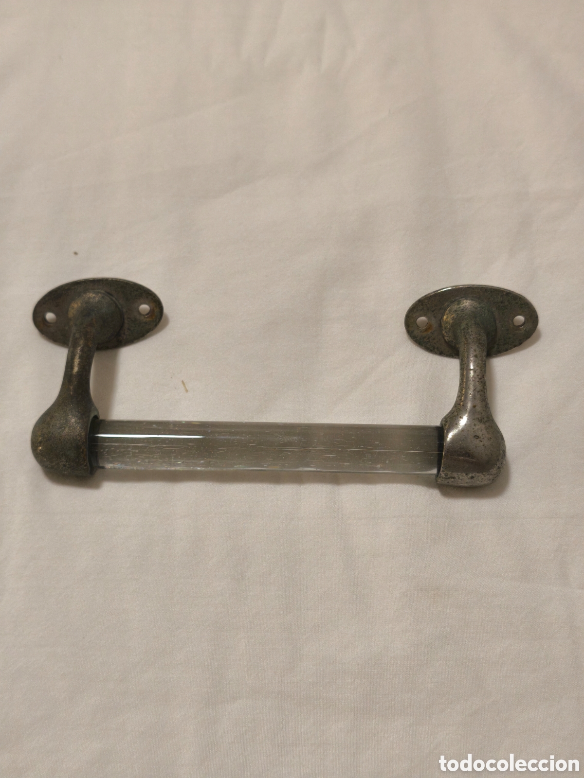 Segunda mano: Tirador puerta barra de cristal. 16,50cm