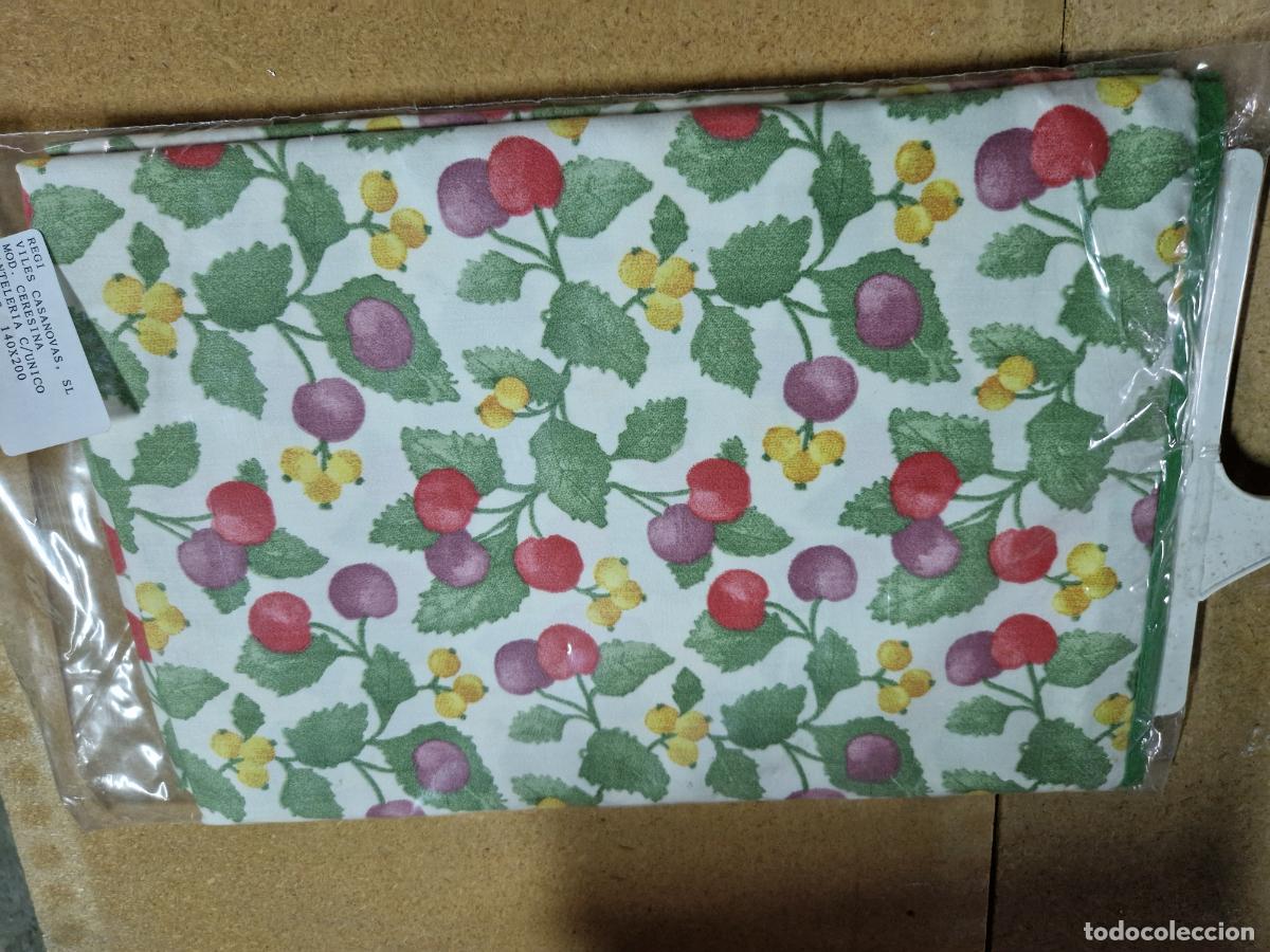 Segunda mano: BONITO MANTEL DE MESA. DISE&Ntilde;O FRUTAS. 140*100