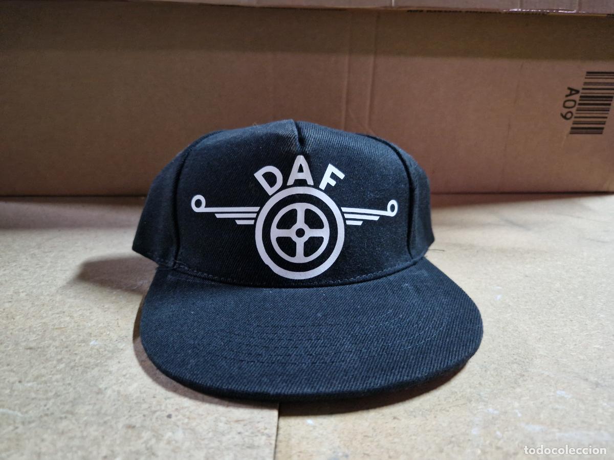 Segunda mano: BONITA GORRA COLOR NEGRO. DAF