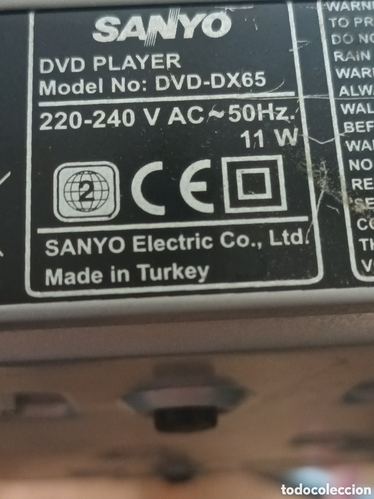 Segunda mano: REPRODUCTOR DVD MARCA SANYO CON MANDO A DISTANCIA