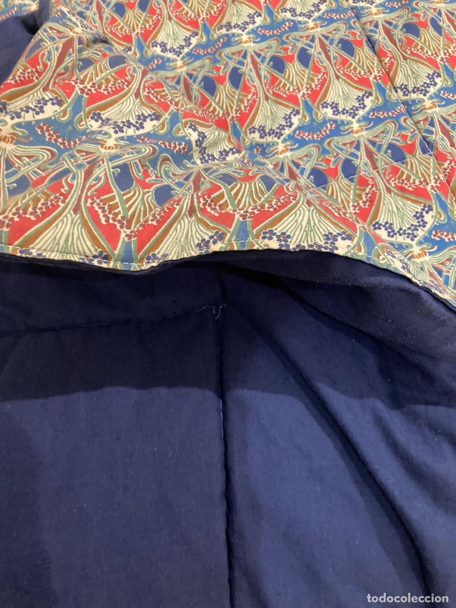 Segunda mano: Edred&oacute;n acolchado estampado Liberty cama doble