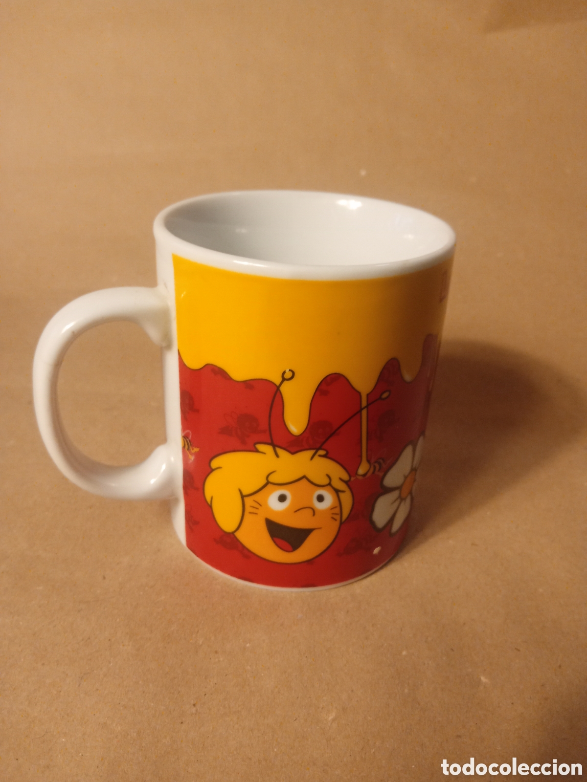 Segunda mano: Taza Abeja Maya 2010 - Foto 3