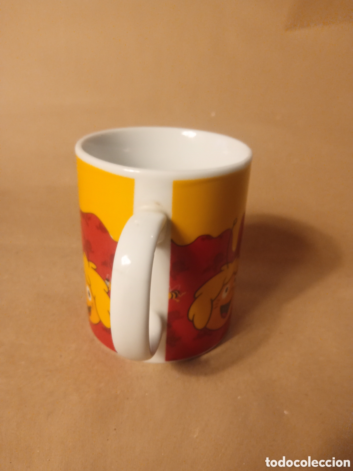Segunda mano: Taza Abeja Maya 2010 - Foto 5