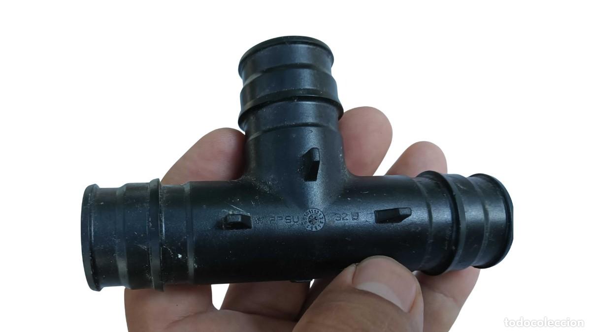 Segunda mano: PIEZA EN T (TE) 32MM UPONOR PPSU - SISTEMA EXPANSI&Oacute;N Q&E - FONTANER&Iacute;A/CALEFACCI&Oacute;N
