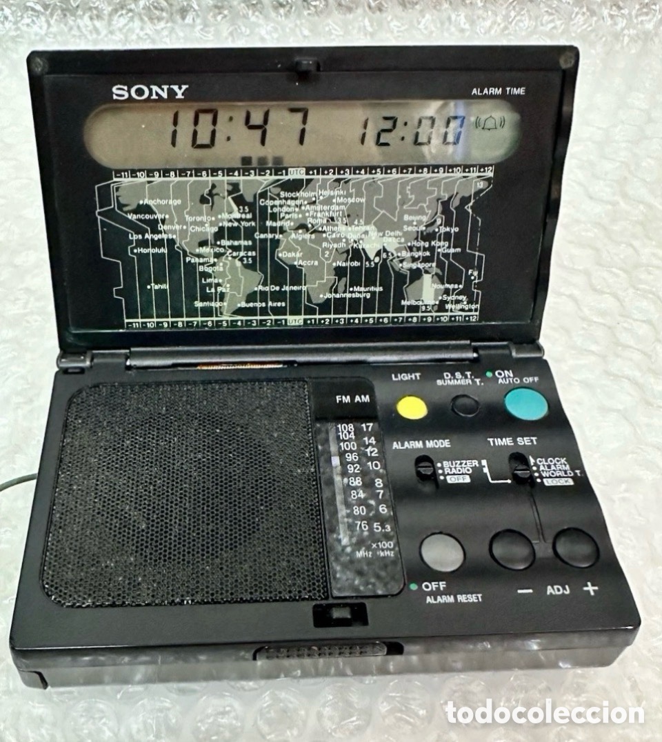 Segunda mano: Sony ICF-C1000 Radio Despertador Con Alarma Pantalla LCD Jap&oacute;n Vintage
