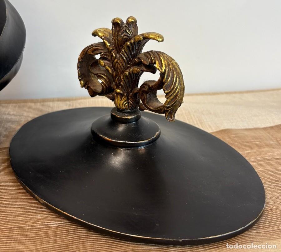 Segunda mano: Urna Decorativa de Estilo Cl&aacute;sico - Foto 3