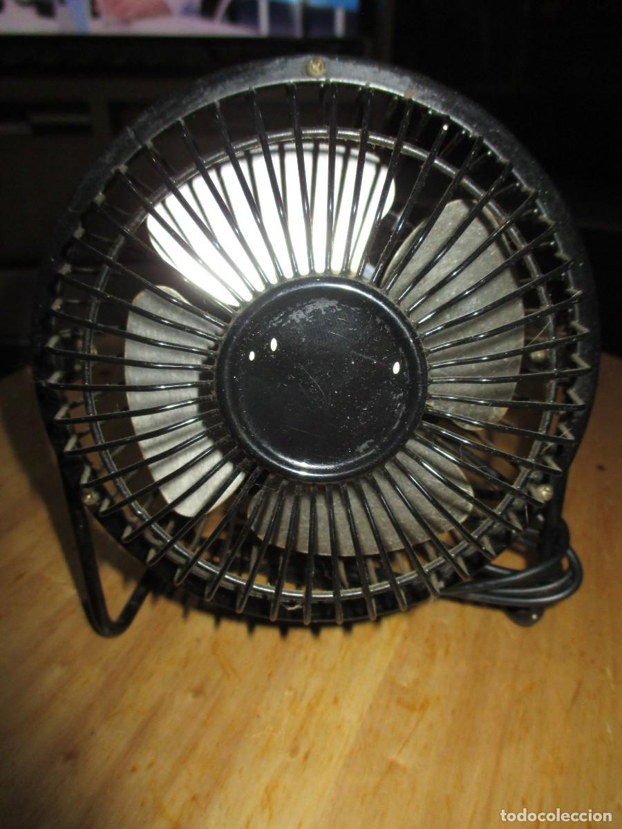 Segunda mano: 860- Mini ventilador de escritorio USB &ndash; Rejilla y aspas met&aacute;licas (Como nuevo)