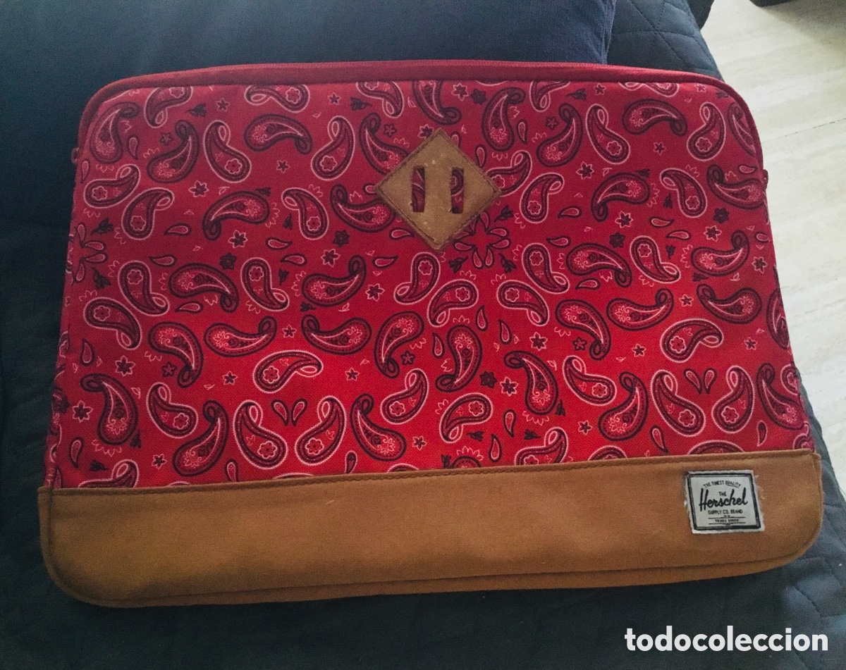 Segunda mano: Funda ordenador Herschel fine quality