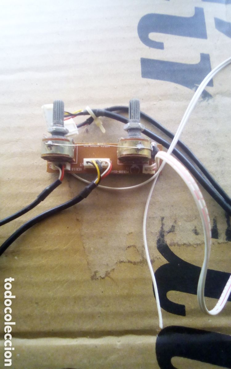 Segunda mano: Mandos reguladores de aparato de sonido. PCB. Funcionan. - Foto 1