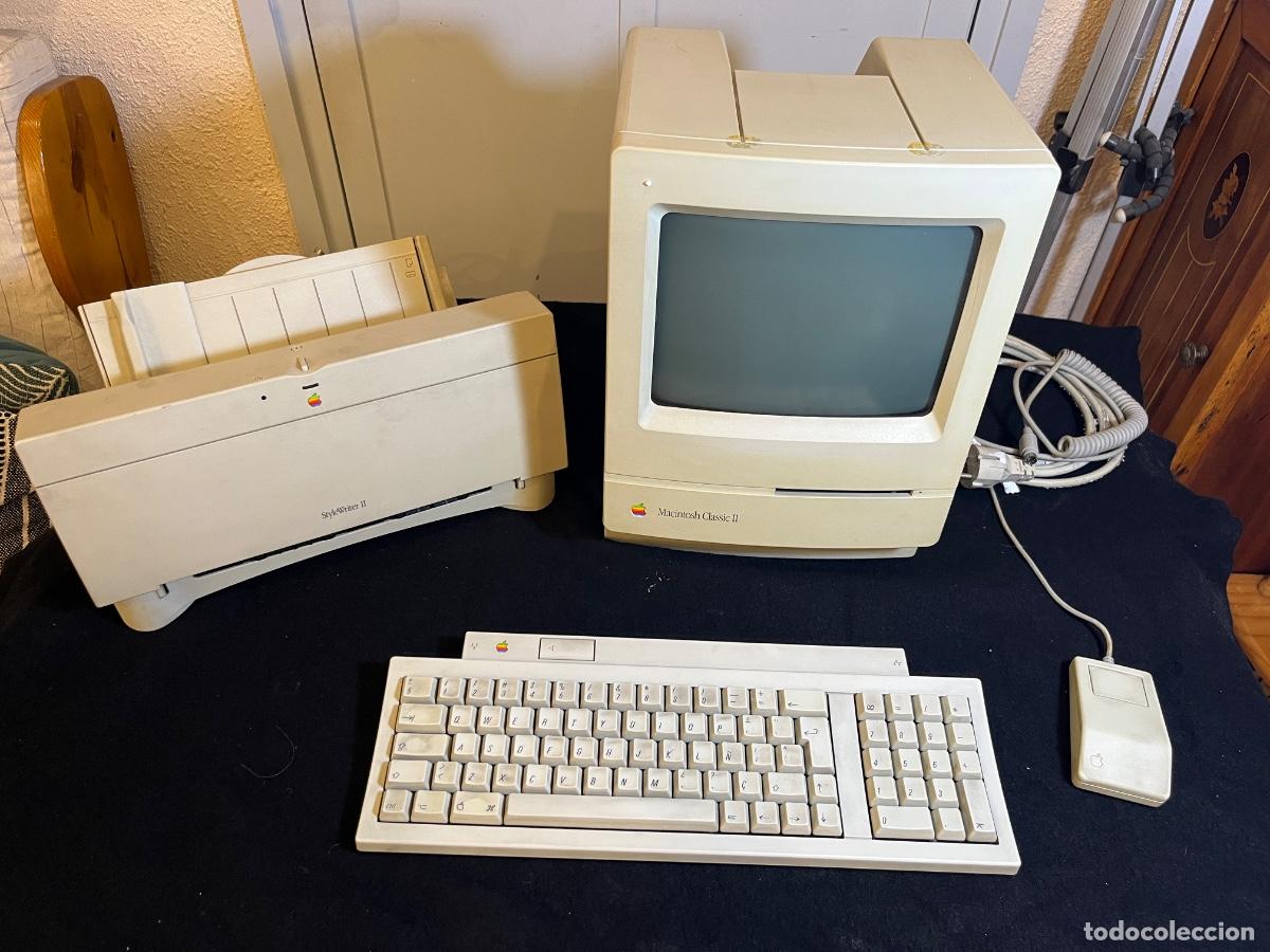 Segunda mano: Apple Macintosh Classic II M4150 completo con cajas originales | Keyboard II Espa&ntilde;ol | Rat&oacute;n ADB | S