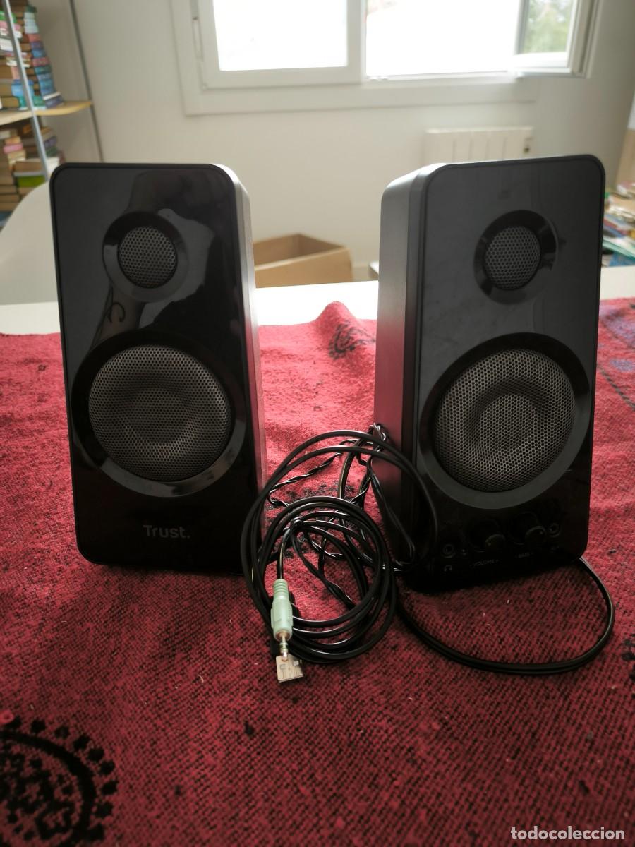 Segunda mano: Altavoces Trust Tytan 2.0 USB 36W Negros &mdash; Reparaci&oacute;n O Piezas/Repuestos