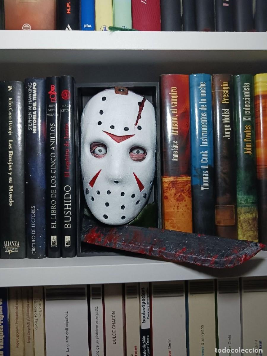 Segunda mano: Figura Jason de Viernes 13 para decorar estantes
