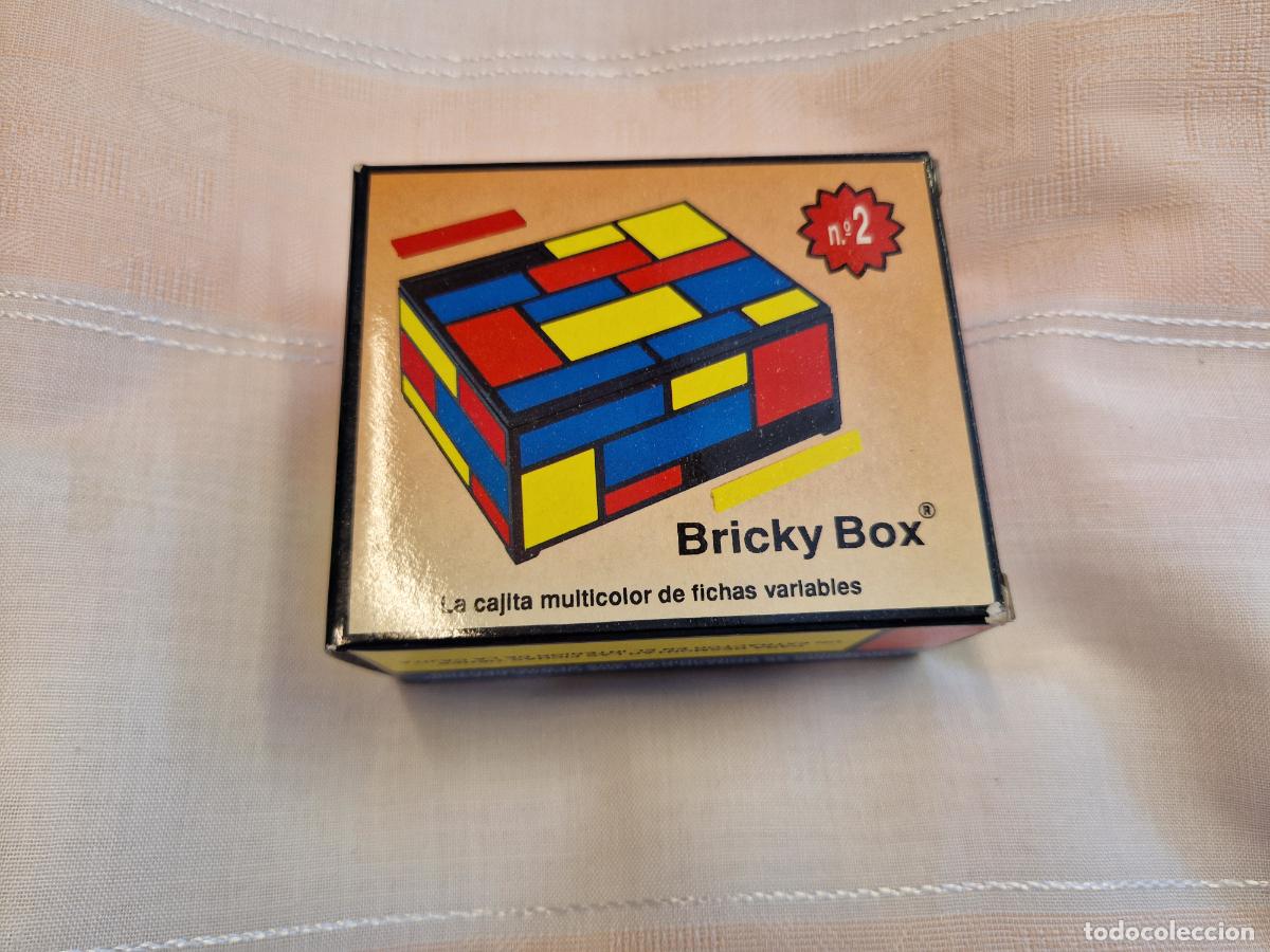 Segunda mano: BONITO JUEGO BRICKY BOX. LA CAJITA MULTICOLOR DE FICHAS VARIABLES.