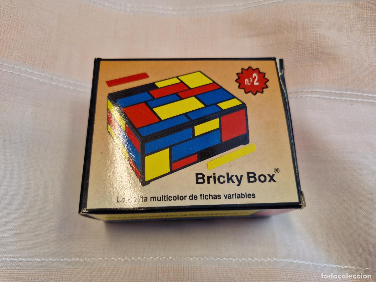 Segunda mano: BONITO JUEGO BRICKY BOX. LA CAJITA MULTICOLOR DE FICHAS VARIABLES.