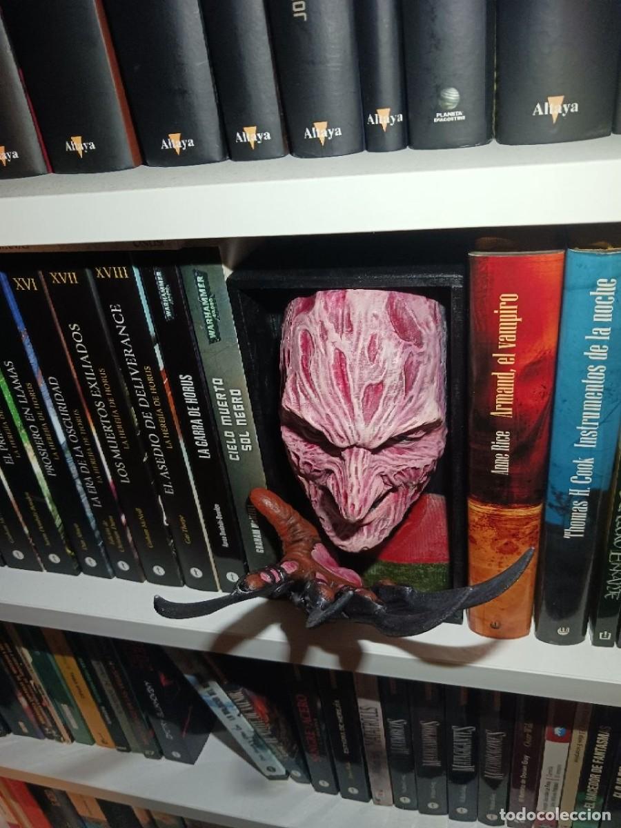 Segunda mano: Freddy Krueger para decorar estantes - Foto 4