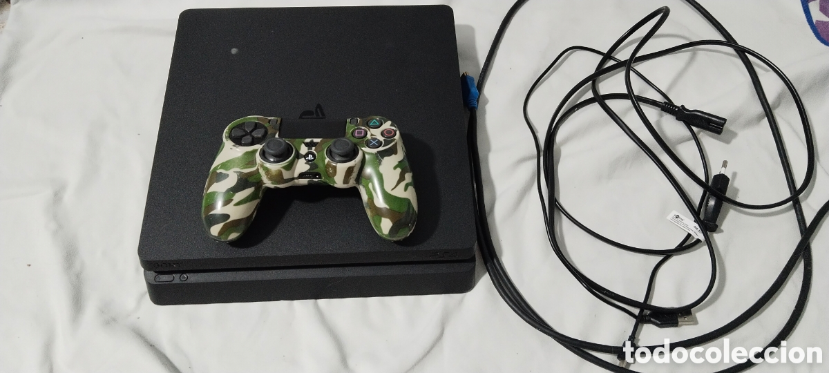 Segunda mano: PS4 Slim 500GB + mando y cables