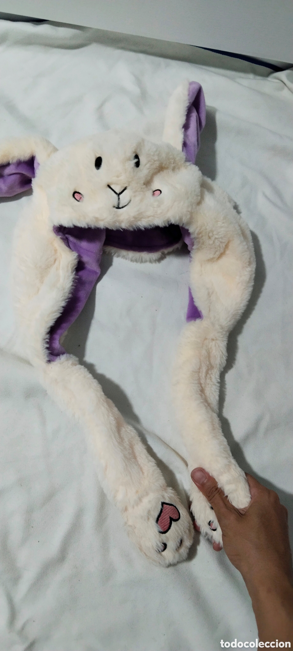 Segunda mano: Gorro de conejo de peluche con orejas m&oacute;viles &ndash; blanco y lila - Foto 4