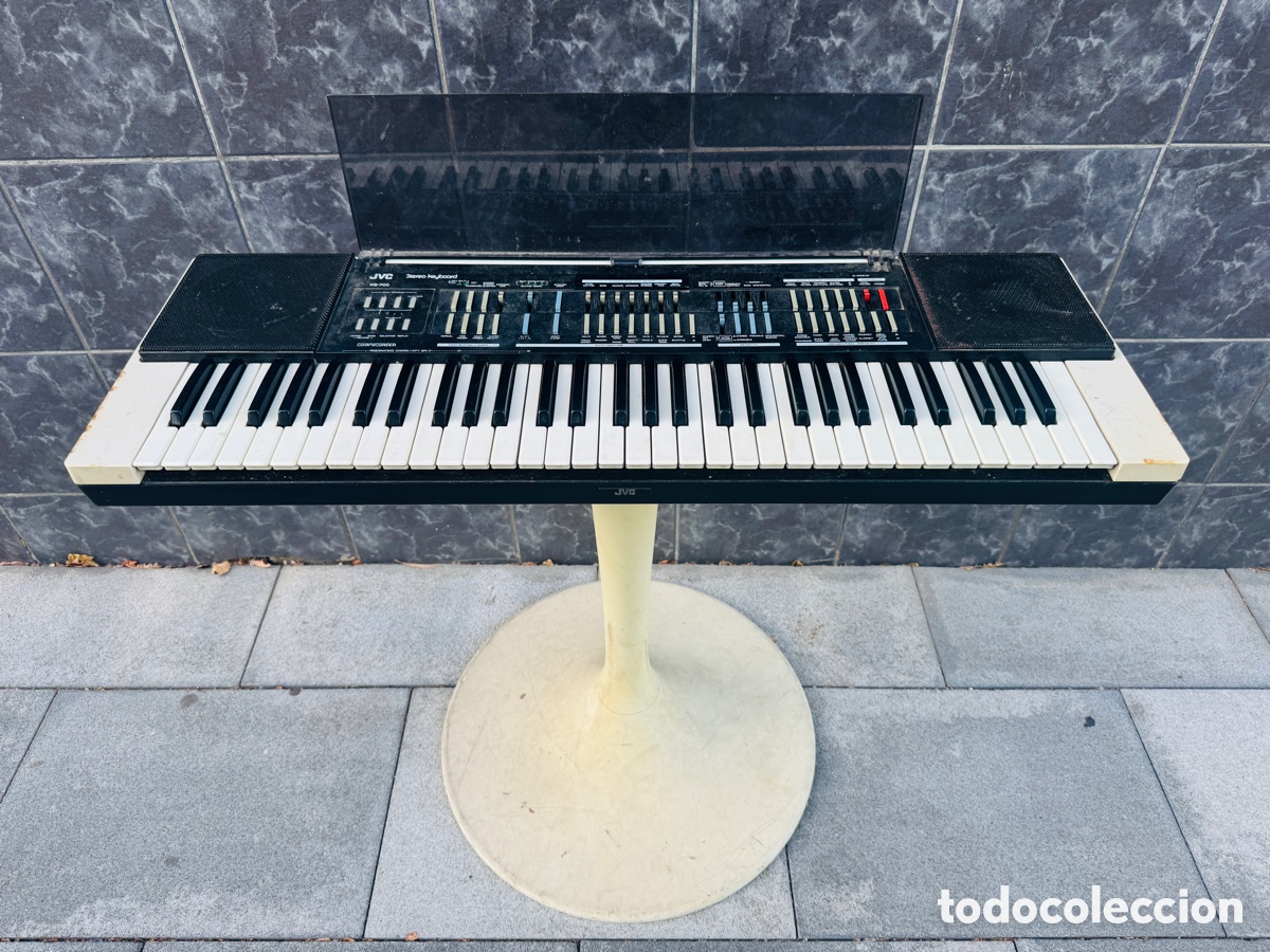 Segunda mano: TECLADO ELECTRONICO JVC KB-700 - Foto 1