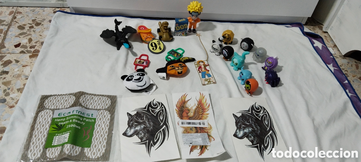 Segunda mano: Lote figuras, llaveros y accesorios - Foto 1