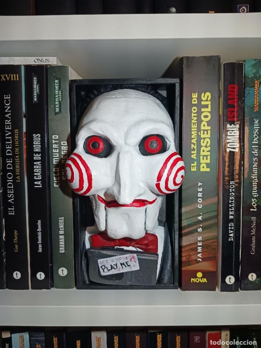 Segunda mano: Mu&ntilde;eco Billy de la saga Saw. - Foto 1