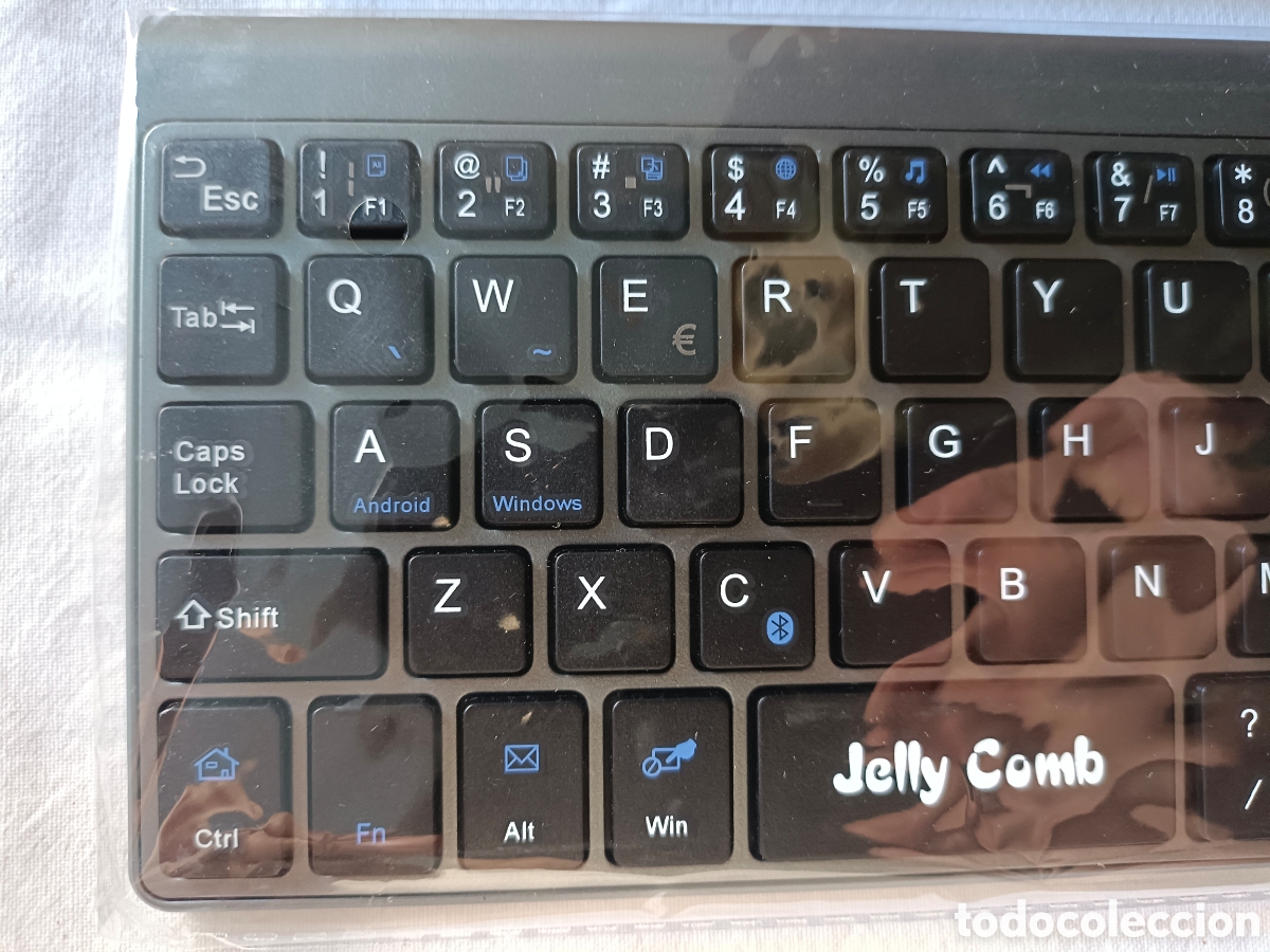 Segunda mano: Teclado bluetooth con raton todo en 1 - Foto 3