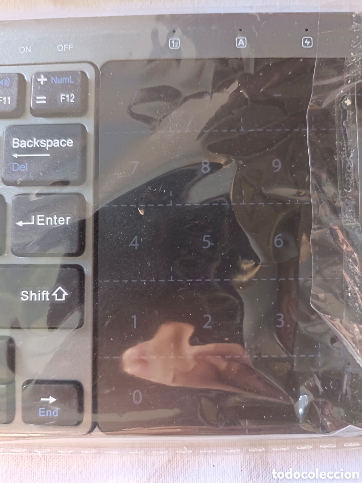 Segunda mano: Teclado bluetooth con raton todo en 1 - Foto 8