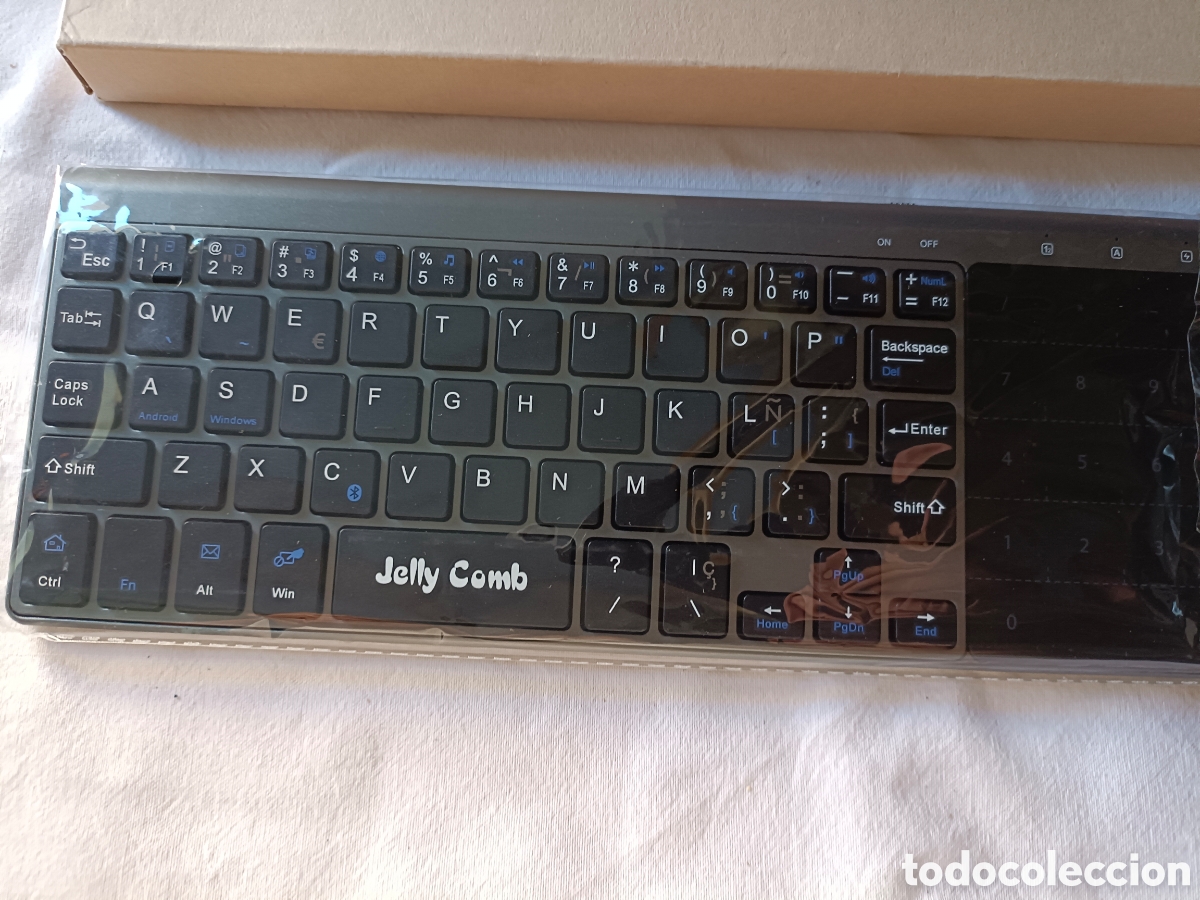 Segunda mano: Teclado bluetooth con raton todo en 1 - Foto 1