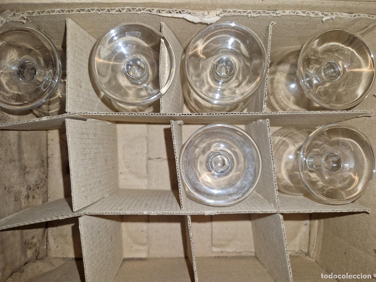 Segunda mano: BONITO JUEGO DE 6 COPAS DE CRISTAL. MEDIDA 9*4CM