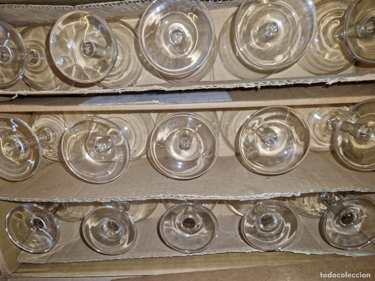 Segunda mano: BONITO JUEGO DE 15 COPAS DE CRISTAL. MEDIDA 12*6CM