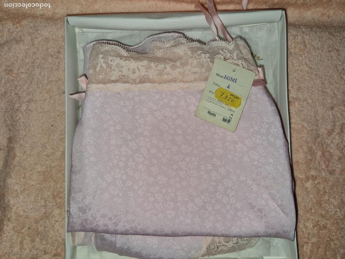 Segunda mano: BONITA PIJAMA PARA MUJER. COLOR ROSA. TALLA 4