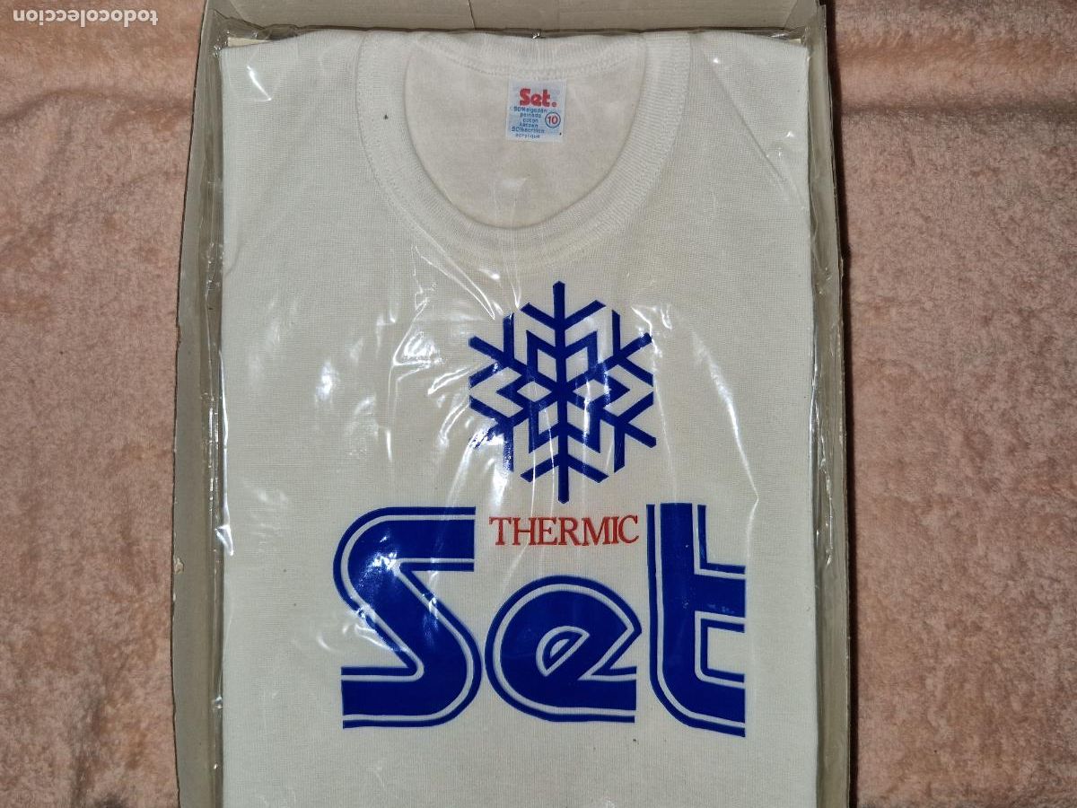 Segunda mano: BONITO JUEGO DE 6 CAMISETAS BLANCAS PARA NI&Ntilde;@. TALLA 10