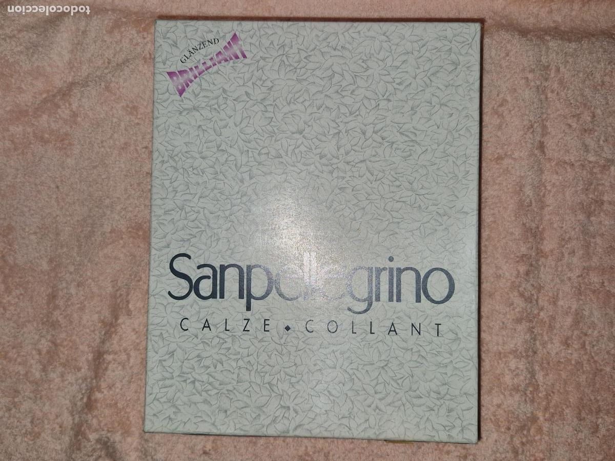 Segunda mano: BONITO JUEGO DE 4 MEDIAS VELADAS PARA MUJER.