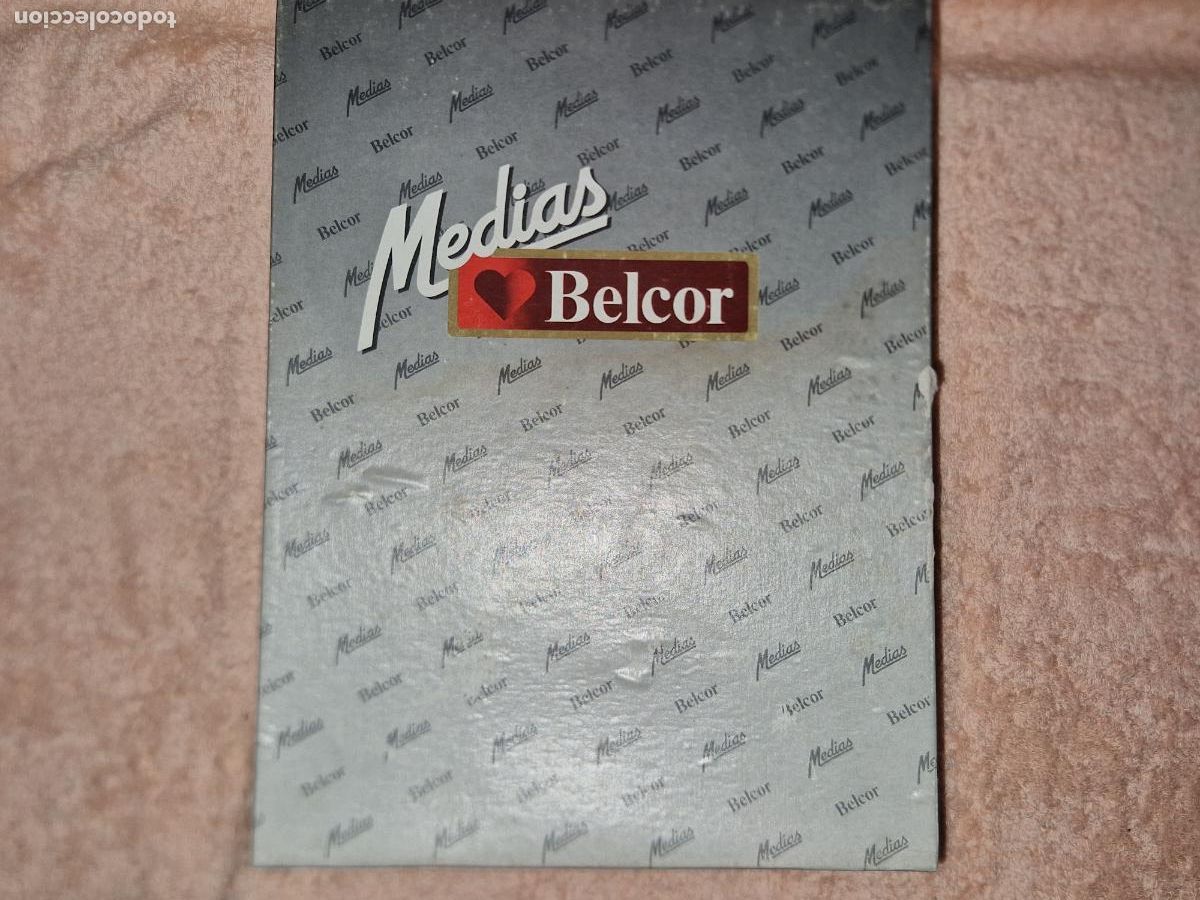 Segunda mano: BONITO JUEGO DE 5 MEDIAS VELADAS PARA MUJER.