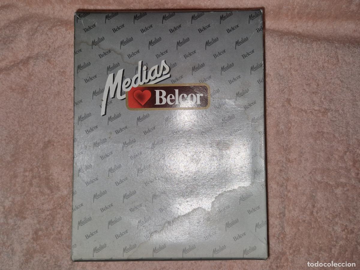 Segunda mano: BONITO JUEGO DE 5 MEDIAS VELADAS PARA MUJER.