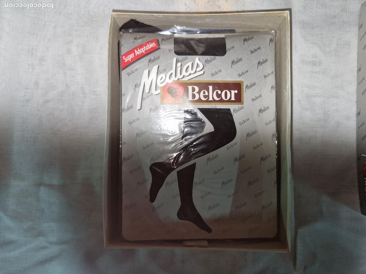 Segunda mano: BONITO JUEGO DE 3 MEDIAS VELADAS PARA MUJER.