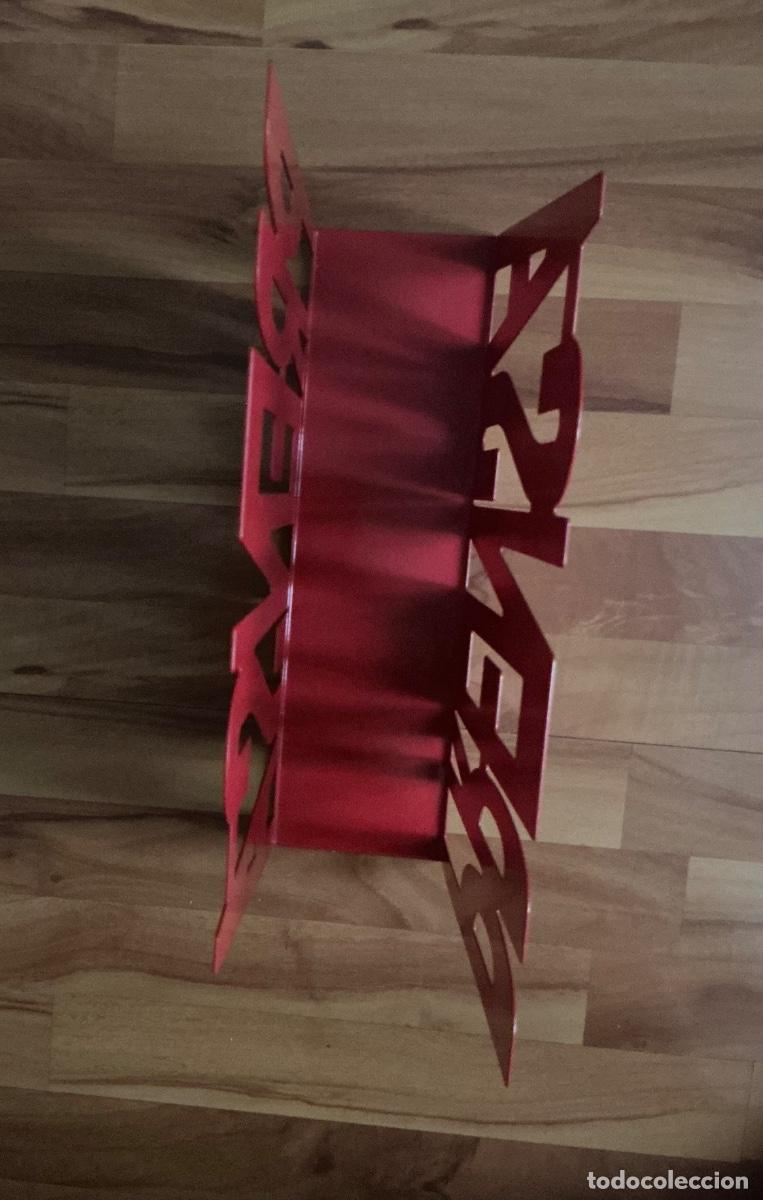 Segunda mano: Revistero de metal rojo. - Foto 4