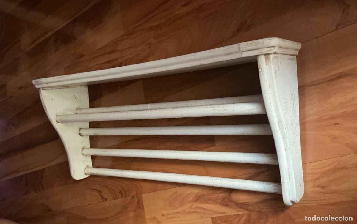 Segunda mano: Estante de madera, estilo envejecido. - Foto 3