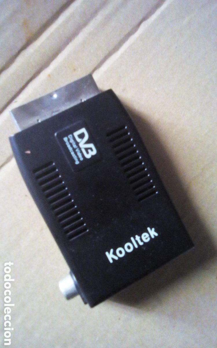 Segunda mano: TDT Kooltek. Scart DVB - T Receiver. Sin fuente alimentaci&oacute;n, sin mando a distancia.