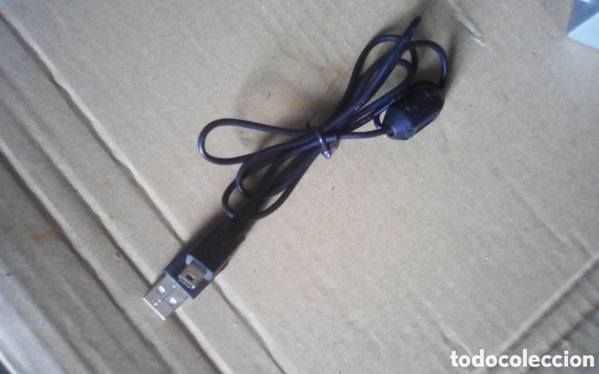 Segunda mano: Cable negro adaptador extra USB a mini USB B. - Foto 1