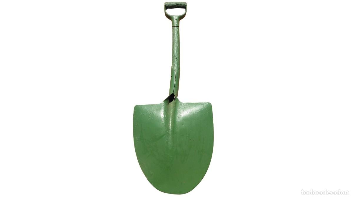 Seconda Mano: Pala de Hierro Verde con Mango de Madera