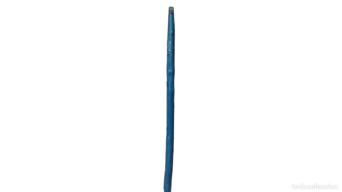 Second-Hand: Palo de Madera, Pintado en &Oacute;leo Azul